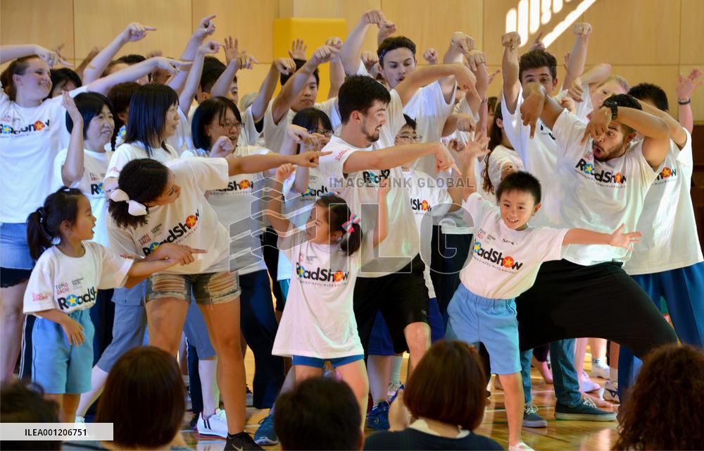 Musical performance in place of sports festival