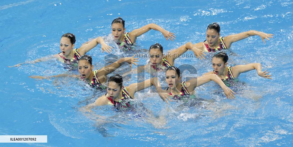 Japan wins silver in synchronized swimming