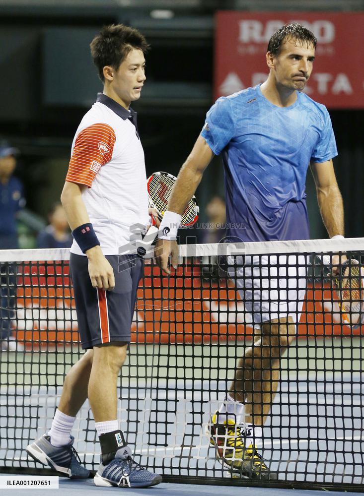 Nishikori plows through to 2nd round at Japan Open
