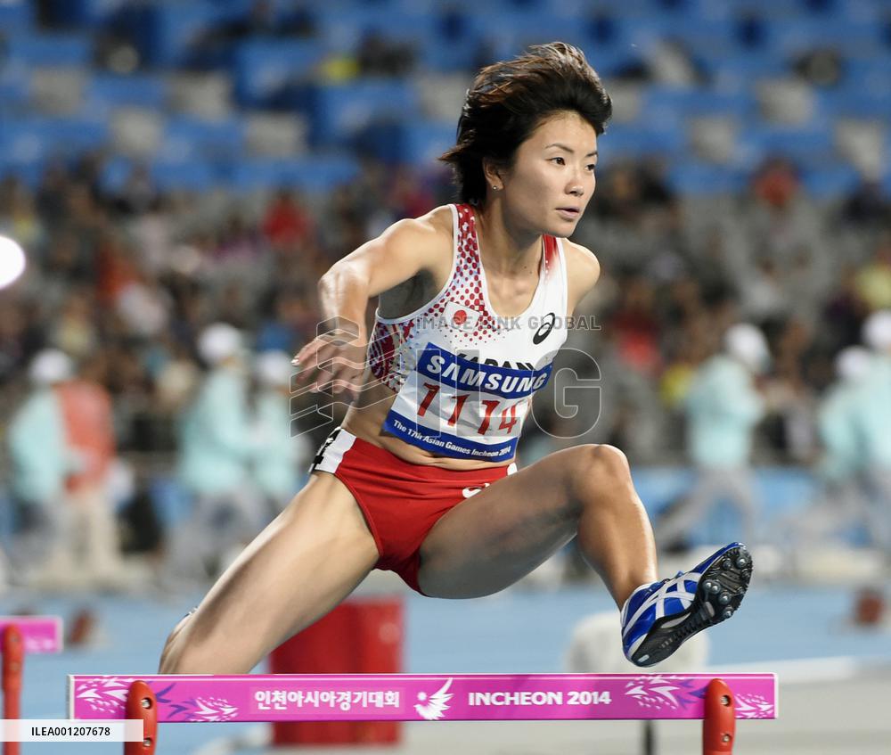 Kubokura wins silver in women's 400 meters hurdles