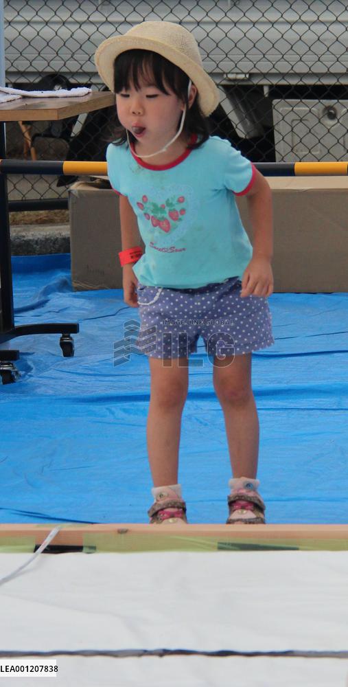 Little girl spits grape at contest in central Japan