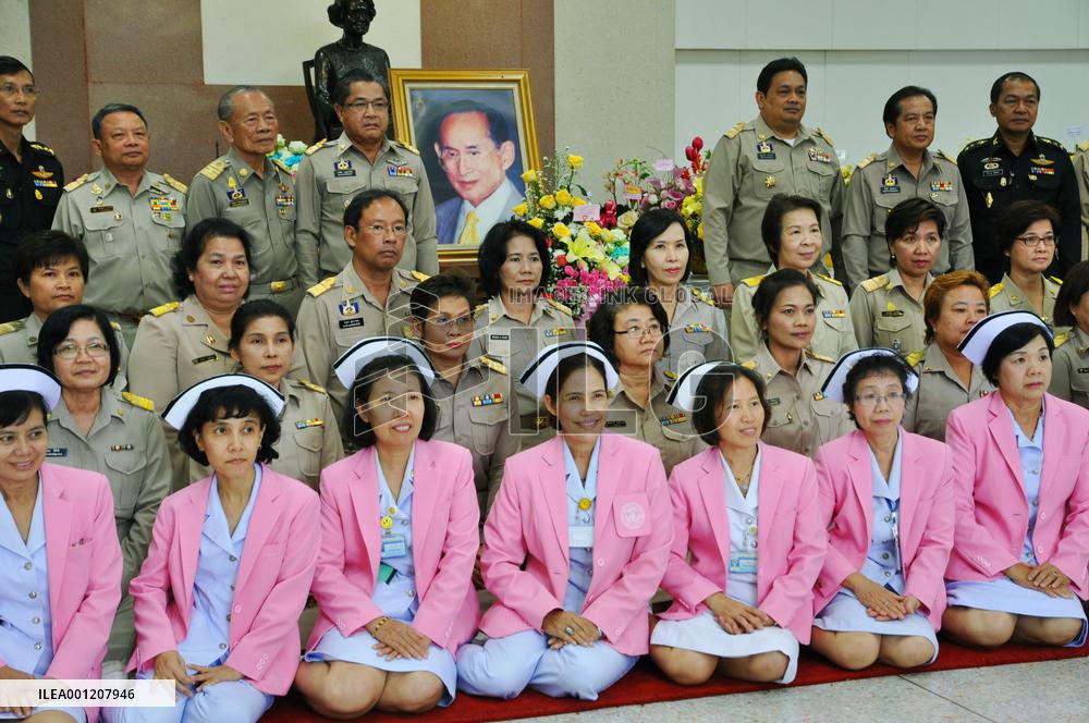 Thai king has gallbladder removed