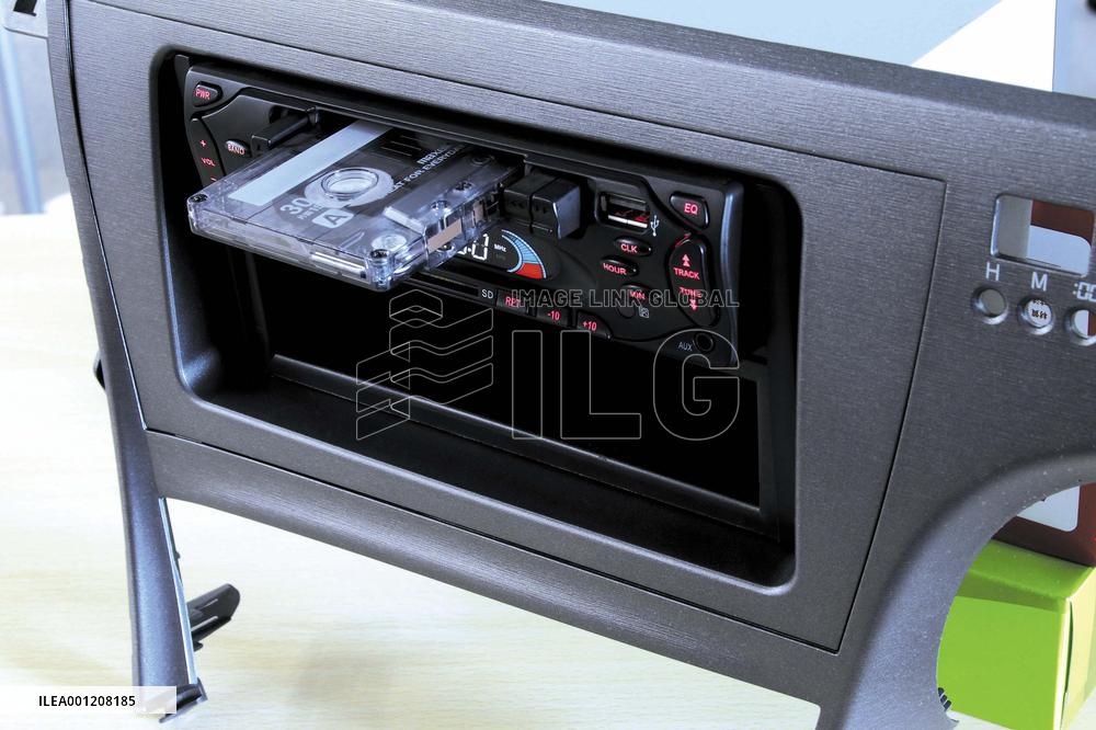 Japanese firm develops cassette tape player for cars
