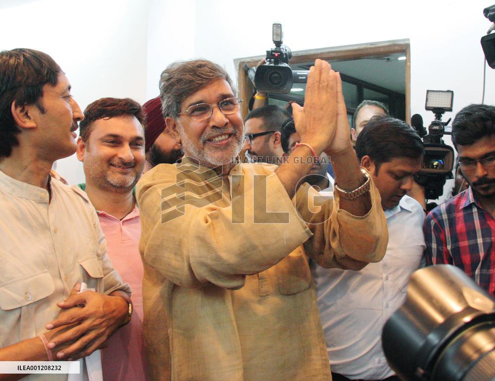 Pakistan's Malala, Indian activist win Nobel Peace Prize