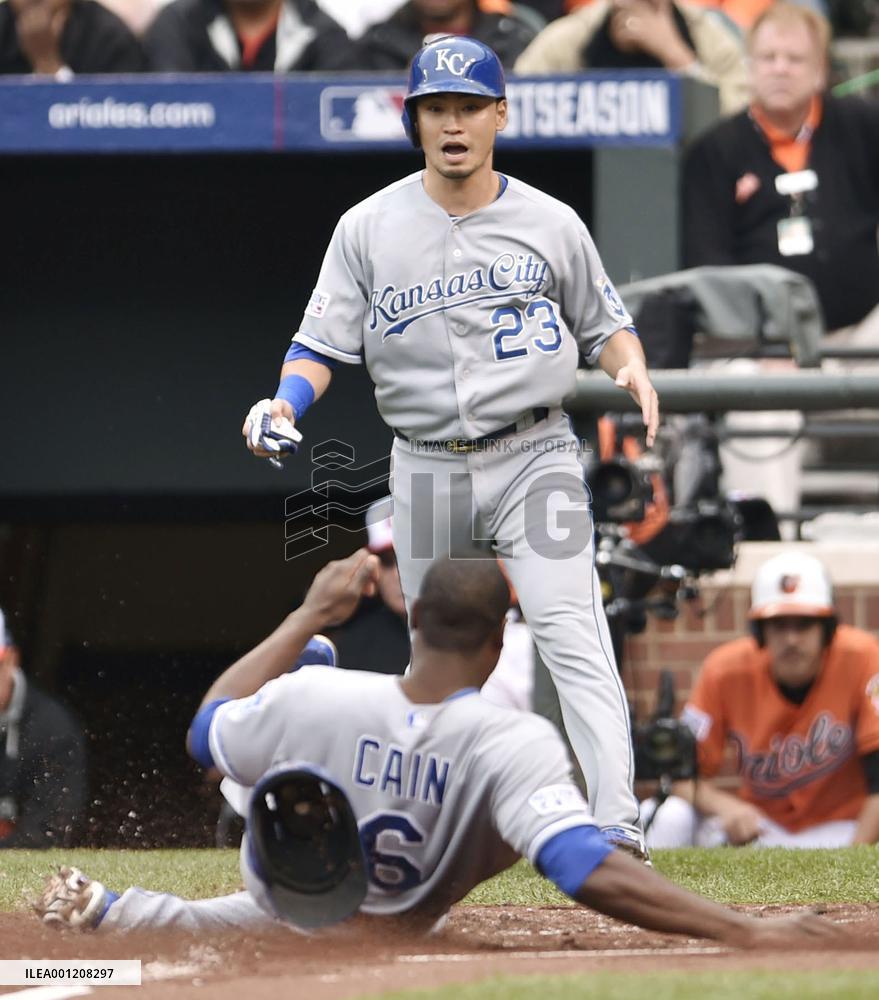 Royals edge Orioles in Game 2 of ALCS