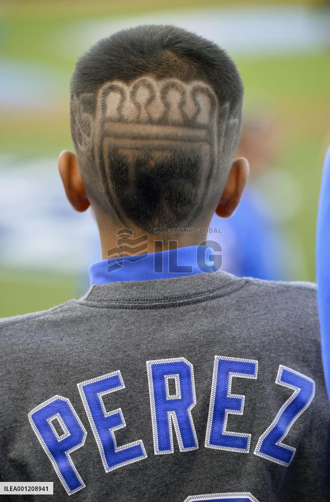 Royals fans enthusiastic ahead of World Series 2nd game