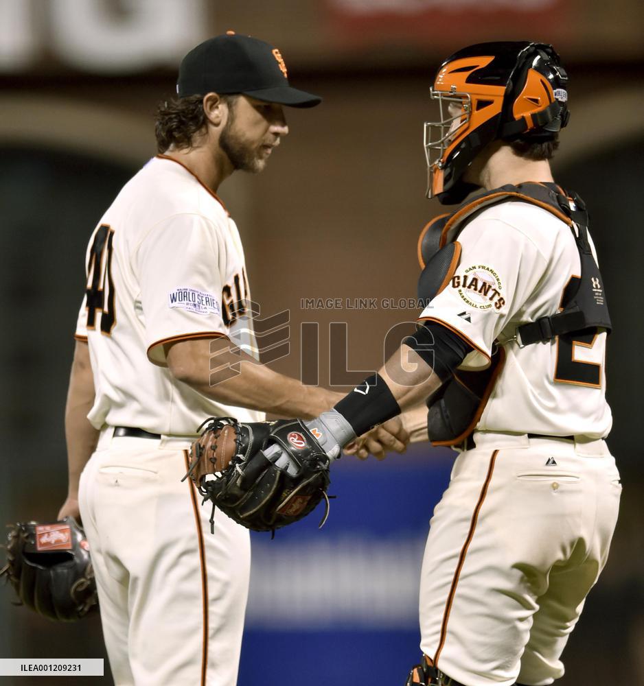 Giants beat Royals in World Series Game 5