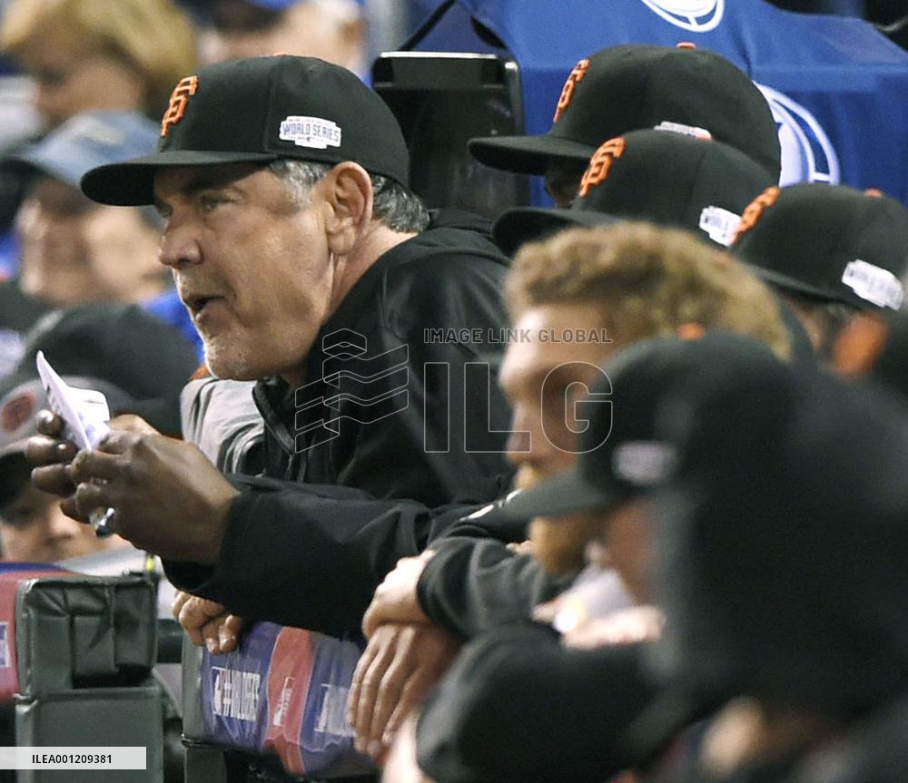 Royals crush Giants in World Series Game 6