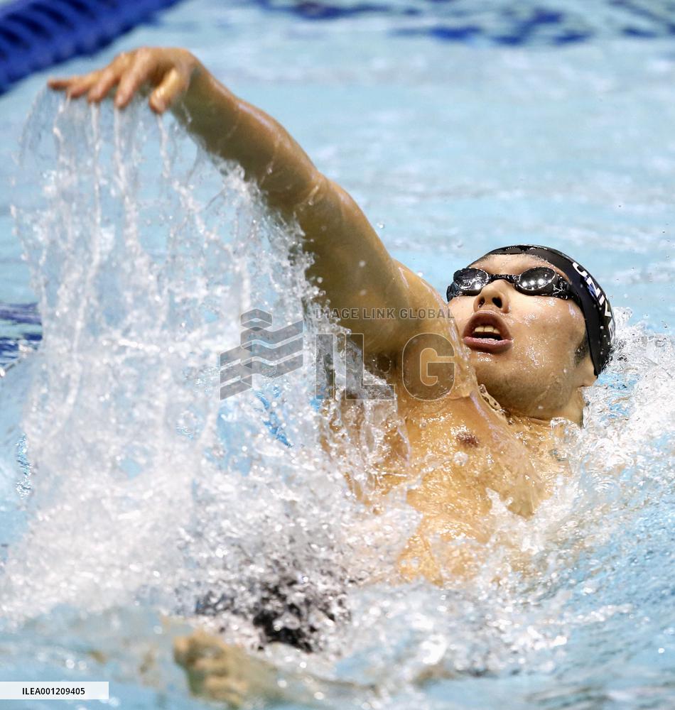 Hagino rewrites own mark in 200 IM at World Cup