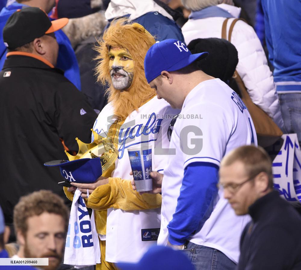 Giants win World Series