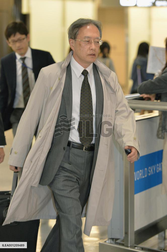 Foreign Ministry's Ihara returns from N. Korea