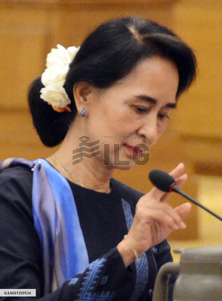 Suu Kyi invited by Thein Sein to discuss reconciliation