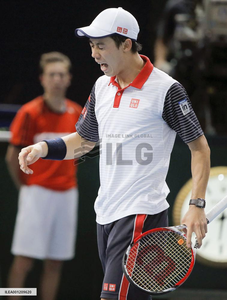 Nishikori beaten by Djokovic in Paris semifinals