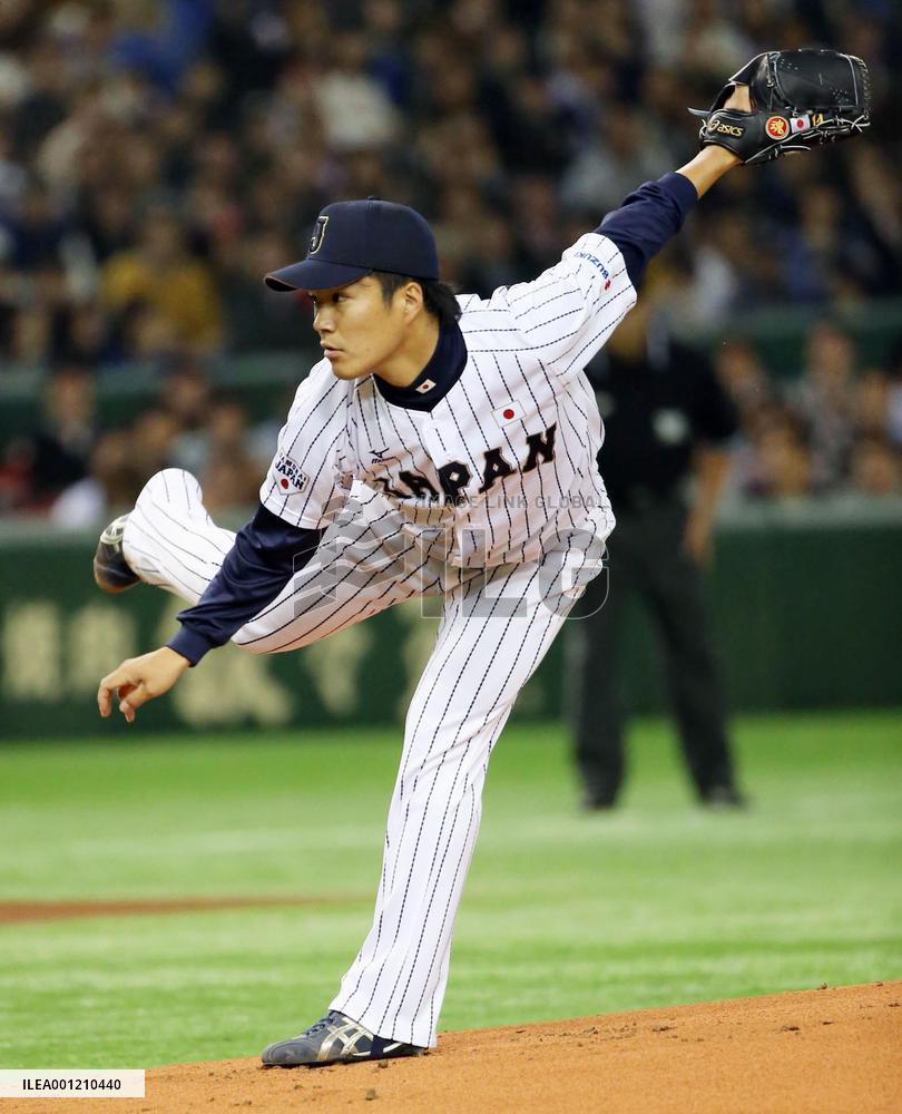 Game 3 of Japan-Major League All-Star series