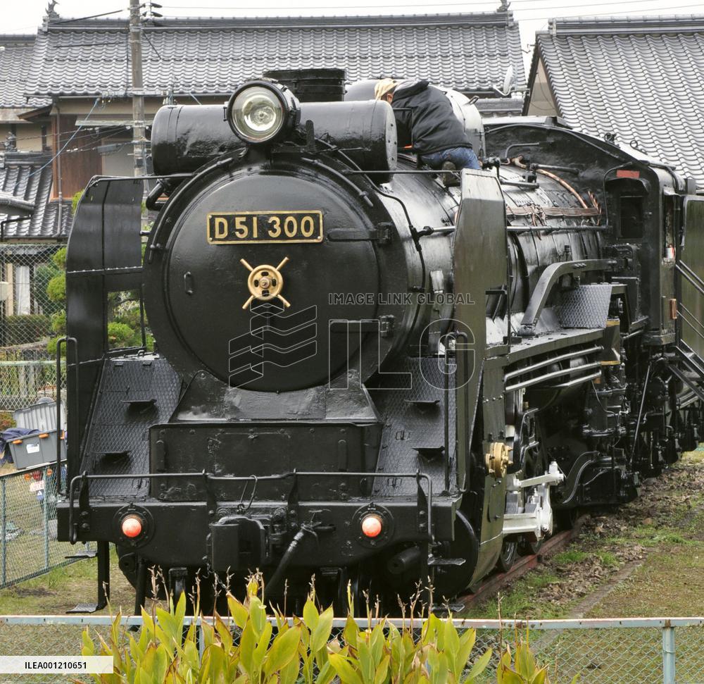 Loco regains original luster by volunteer repair