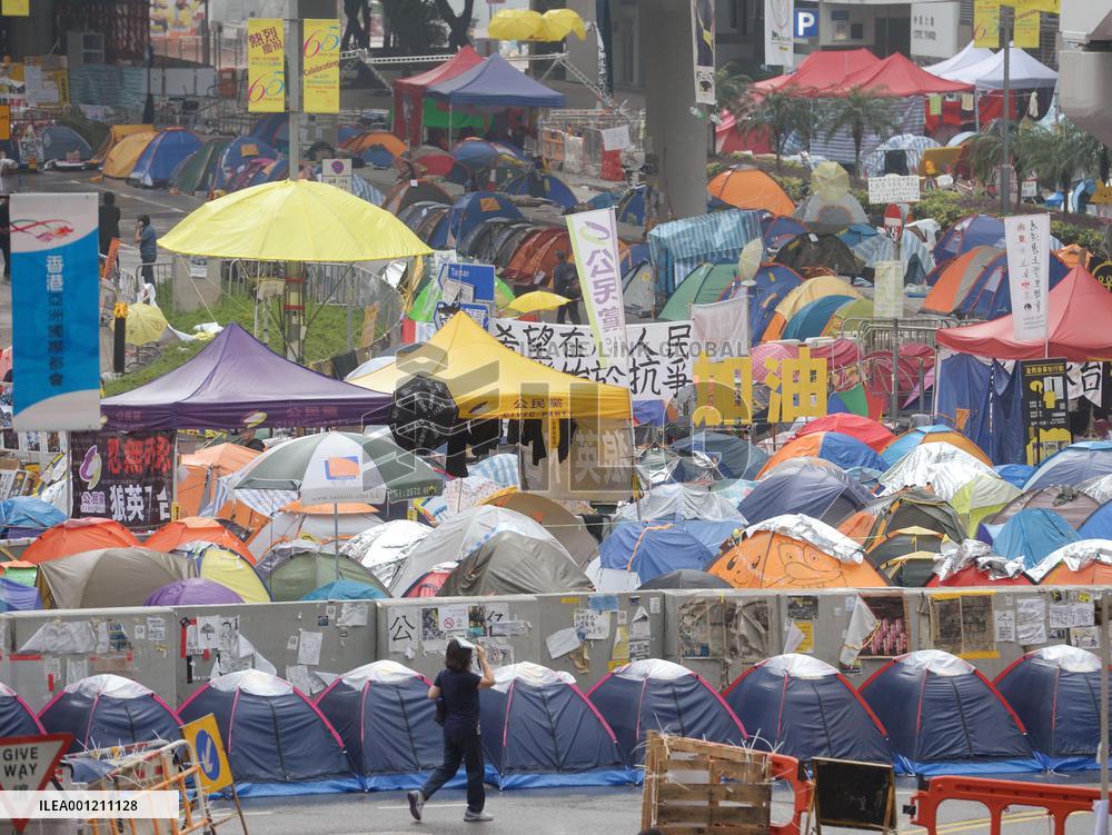 H.K. police tighten security against pro-democracy protesters