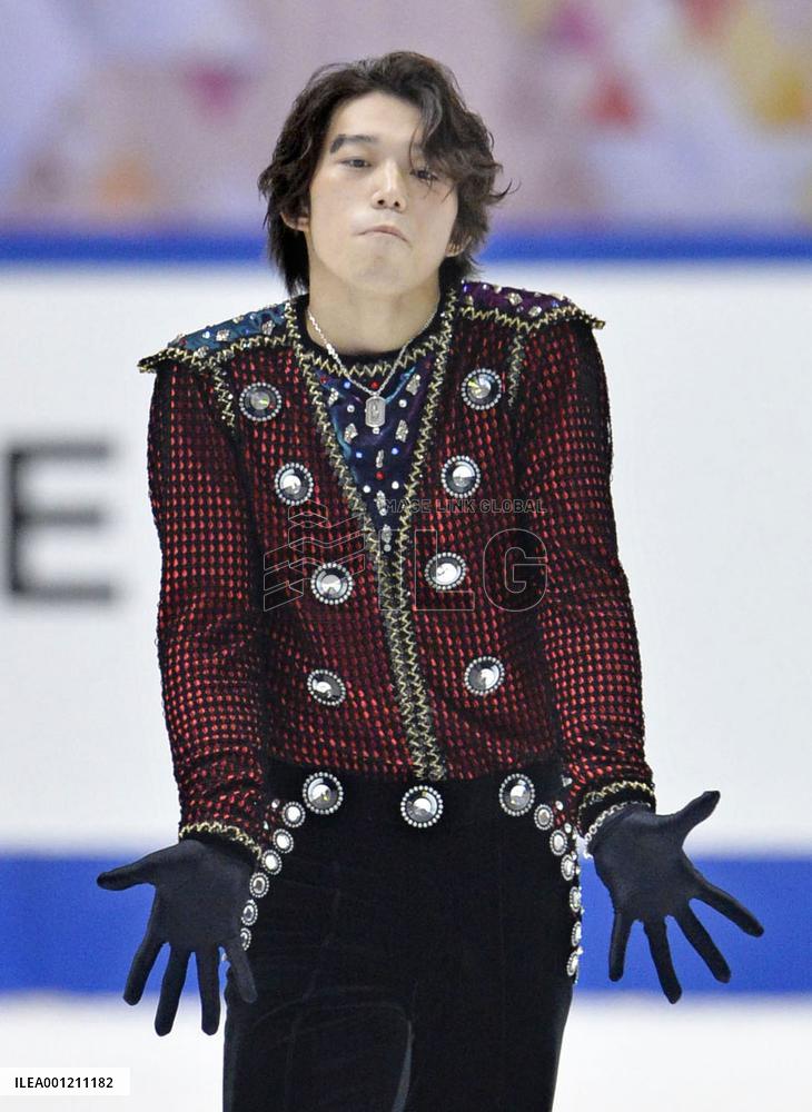 Mura takes lead in NHK Trophy after men's short program