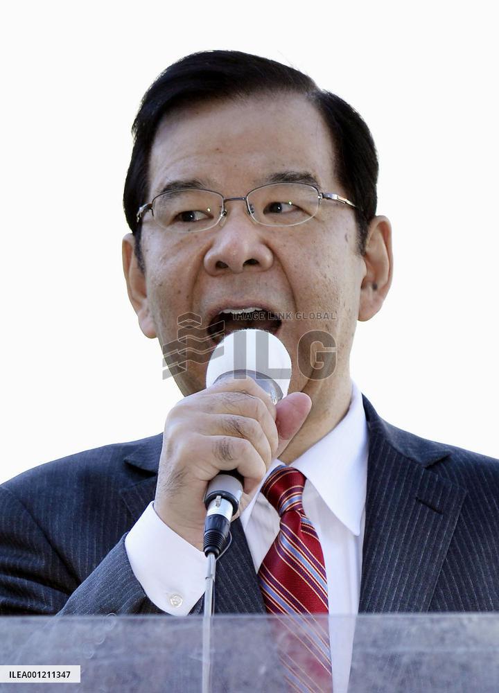 Election campaign begins with focus on "Abenomics"