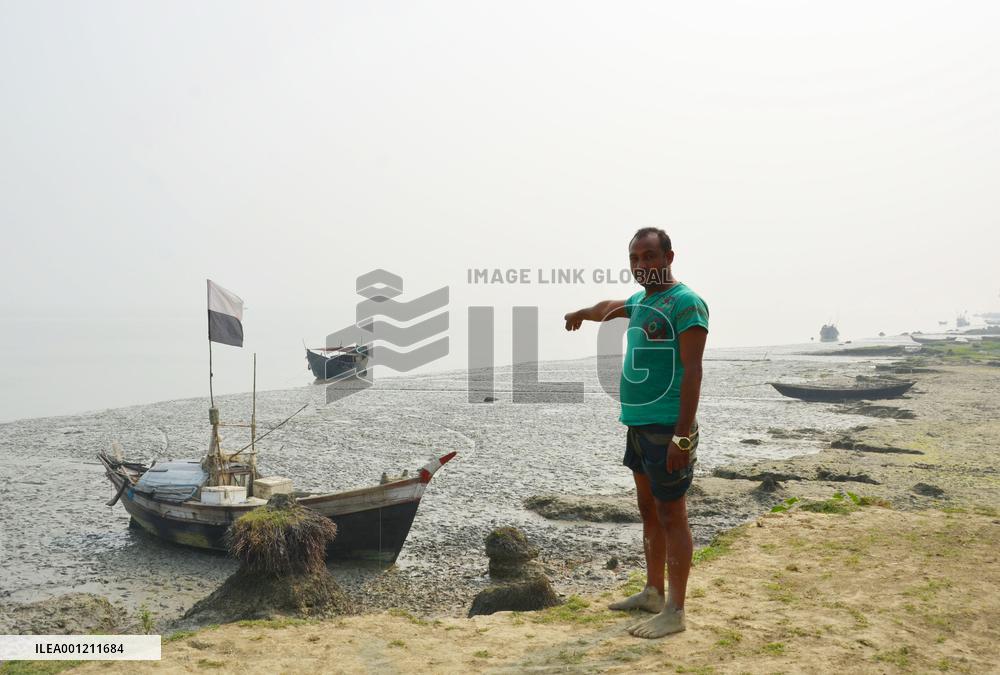 Bangladeshi lowland submerged by rising sea level
