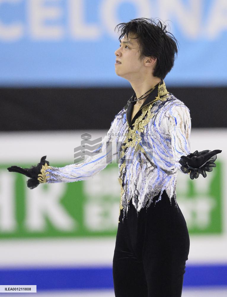 Japan's Hanyu defends Grand Prix Final figure skating title