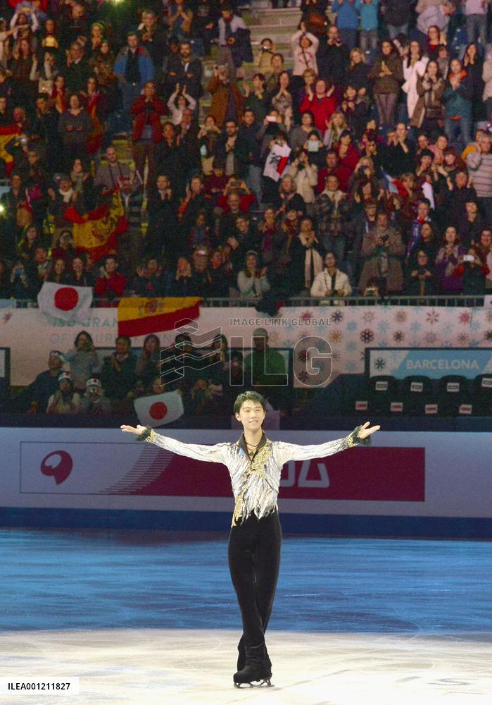 Japan's Hanyu defends Grand Prix Final figure skating title