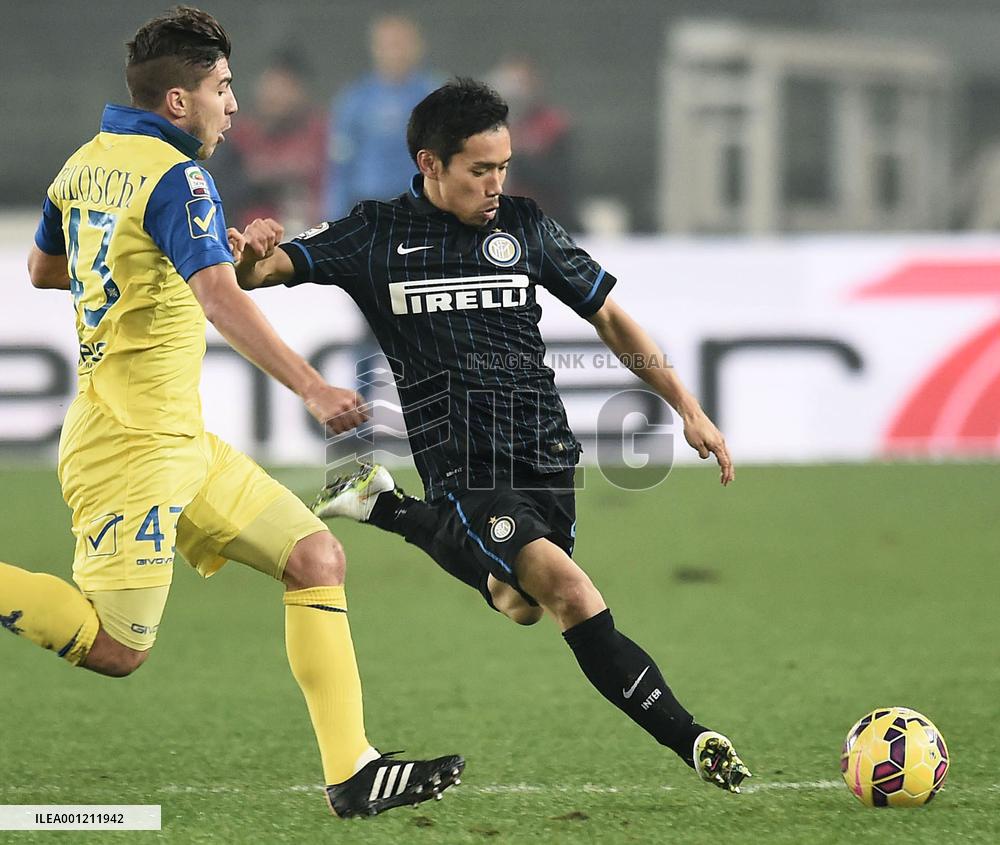 Inter's Nagatomo in action against Chievo