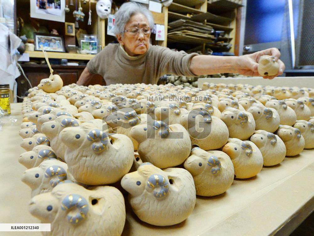 Sheep-shaped clay bells manufactured in Sapporo
