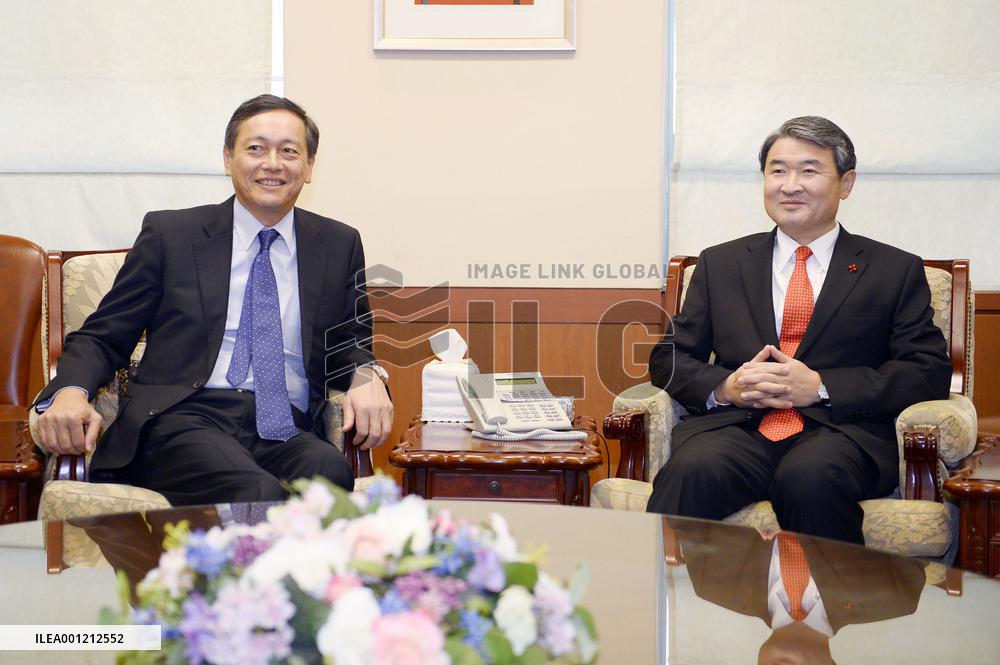 Japanese, S. Korean vice foreign ministers meet for talks