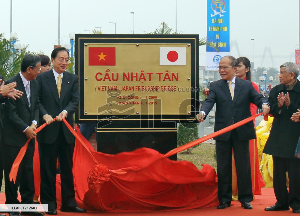 Hanoi opens new bridge built with Japanese aid