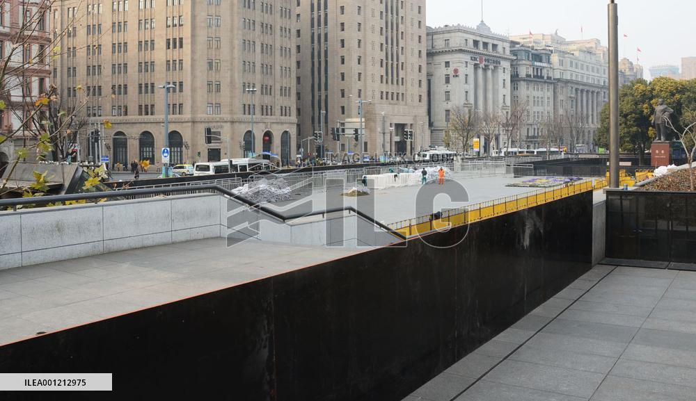 Shanghai square closed after New Year's Eve stampede