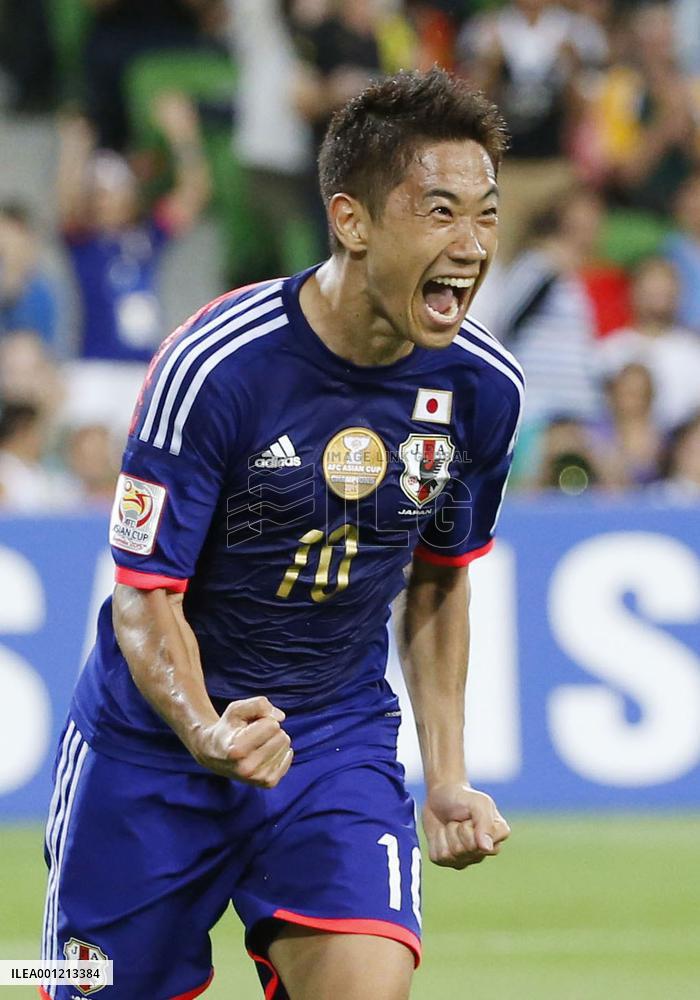 Japan reach quarterfinals in Asian Cup