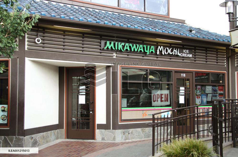 "Mochi Ice Cream" maker Mikawaya store in L.A.'s Little Tokyo