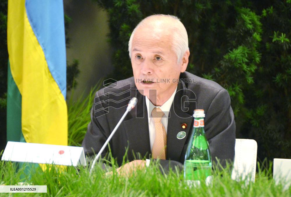 G7 environment chiefs to discuss Trump withdrawal from Paris accord