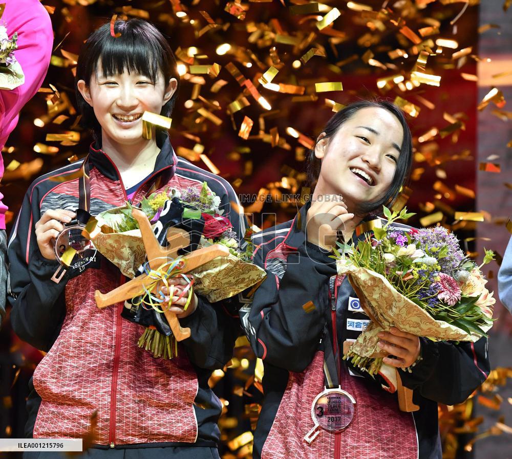 Table tennis women's doubles world bronze medalists