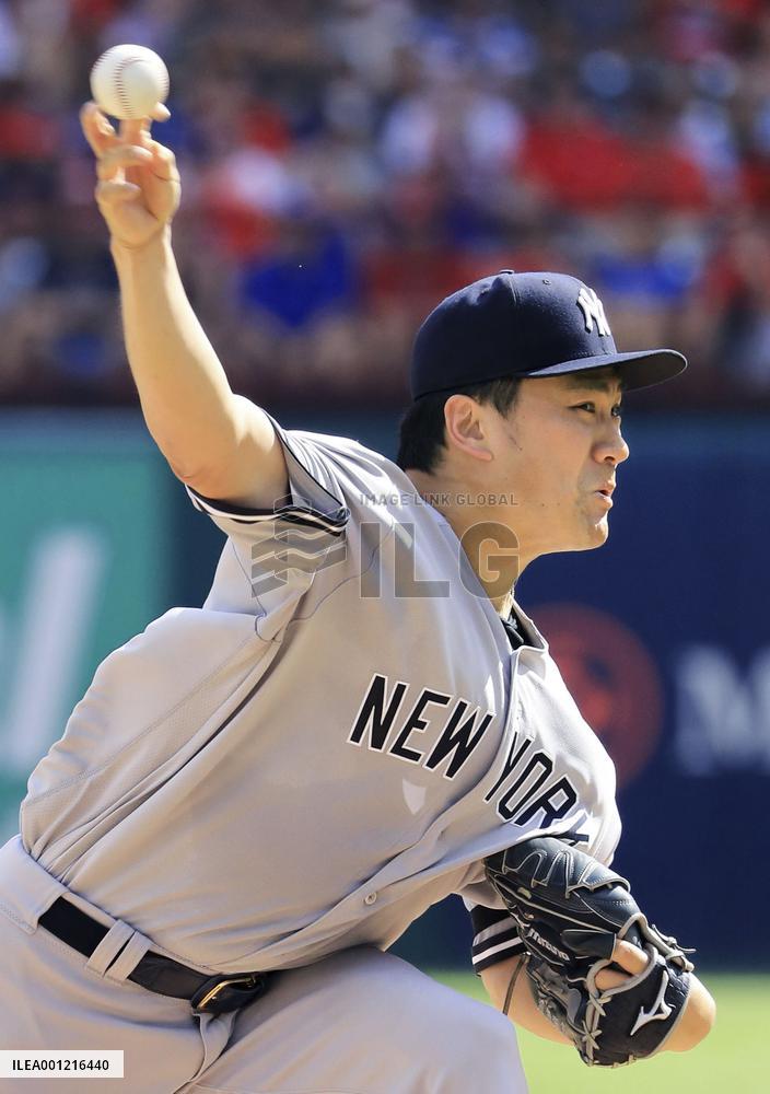 Baseball: Yankees v Rangers