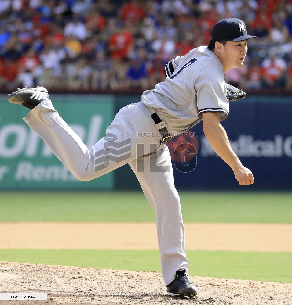 Baseball: Yankees v Rangers