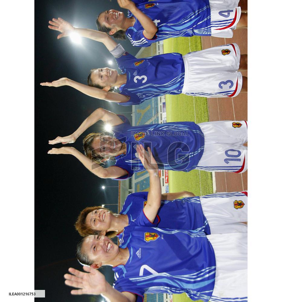 'Nadeshiko' Japan book berth for 2008 Olympics