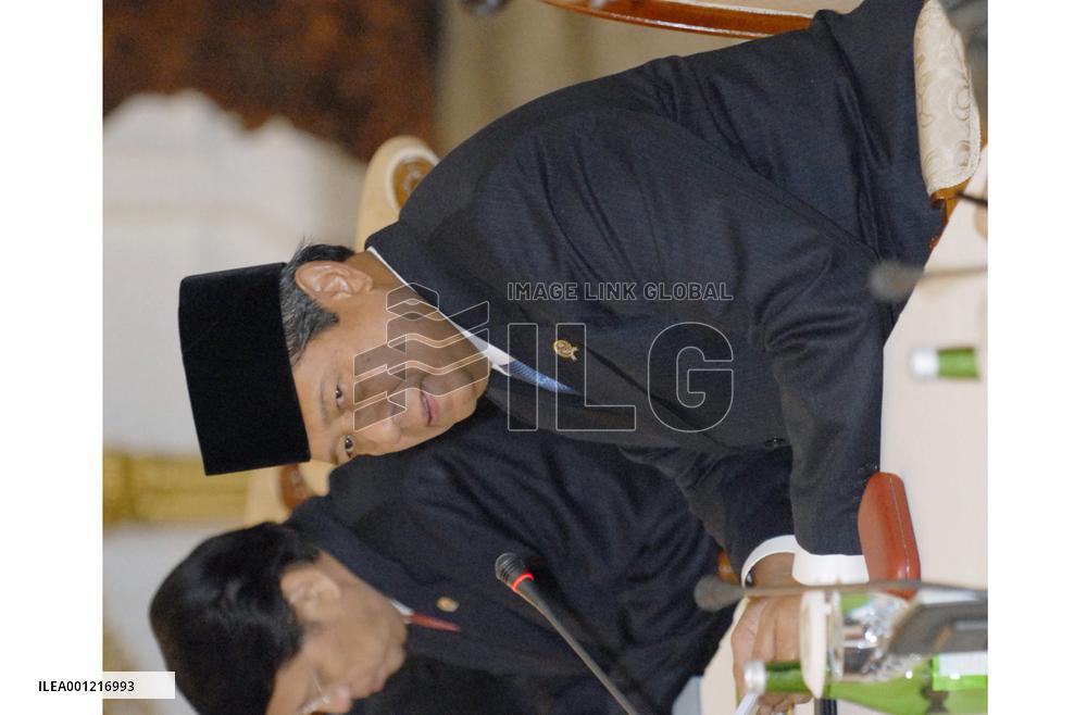 Abe, Yudhoyono sign FTA, agree to tackle climate change