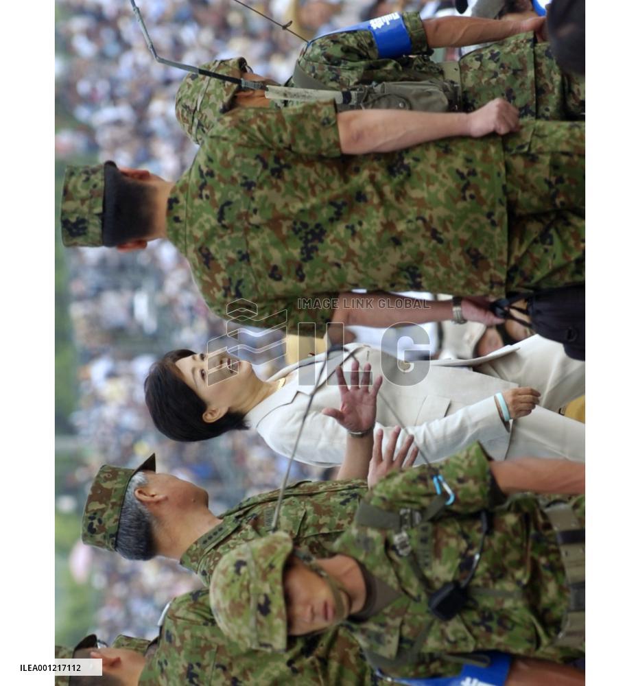 Koike observes GSDF firing drills