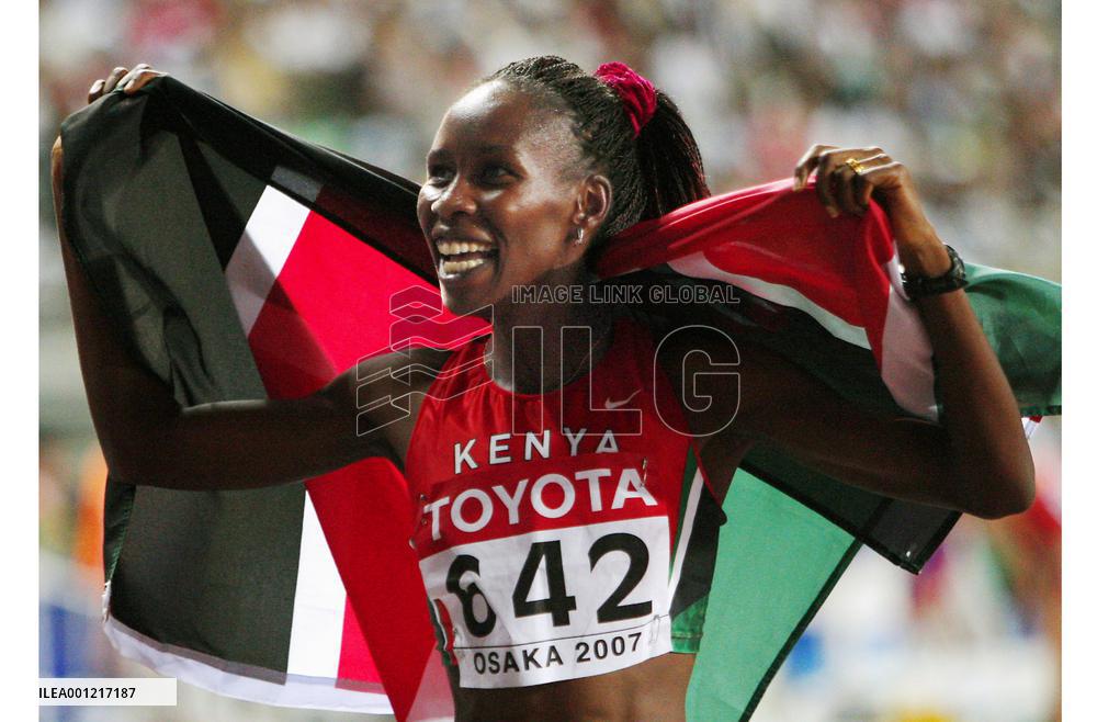 Kenya's Janeth Jepkosgei wins women's 800 meters