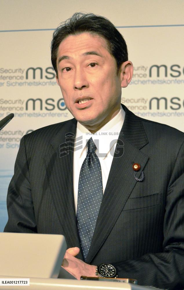 Japanese foreign minister in Germany