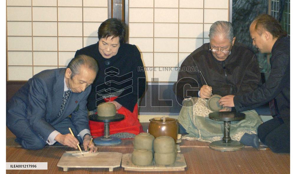 (1)Ex-Taiwan leader Lee visits Kanazawa on 3rd day of visit