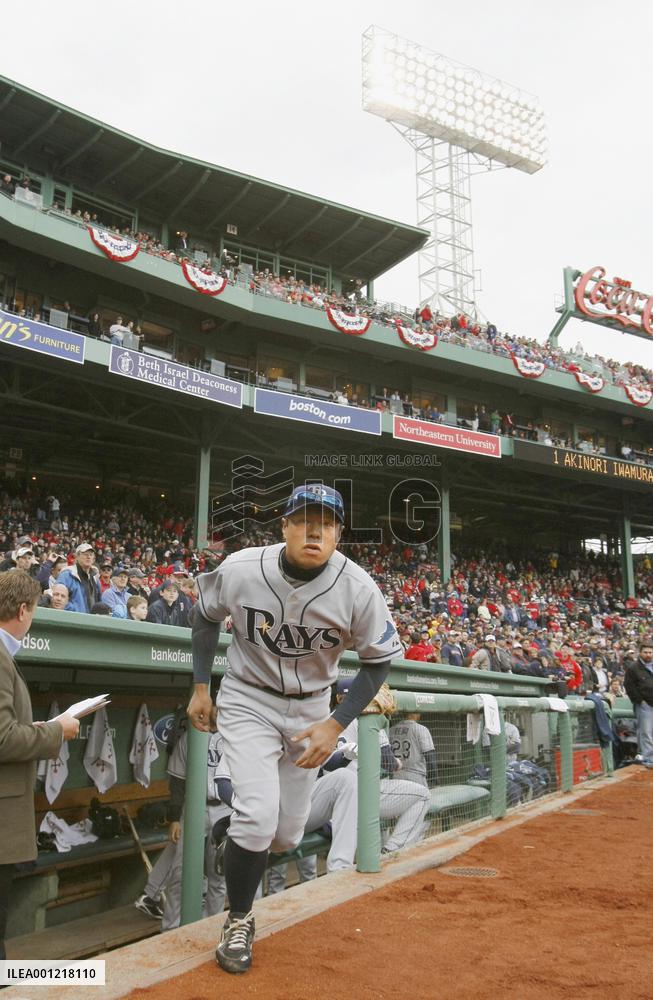 Boston Red Sox beats Tampa Bay Rays 5-3 in opening game