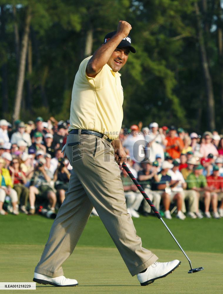 Cabrera becomes 1st Argentine to win Masters golf tournament