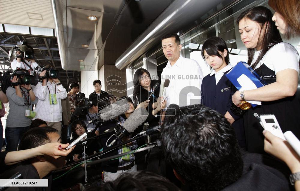 Filipino couple depart Japan leaving 13-yr-old daughter behind