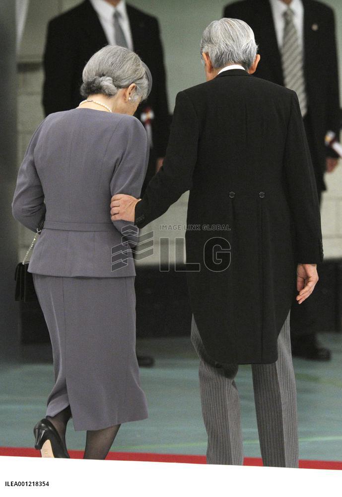 Japan marks 65th anniversary of WWII's end