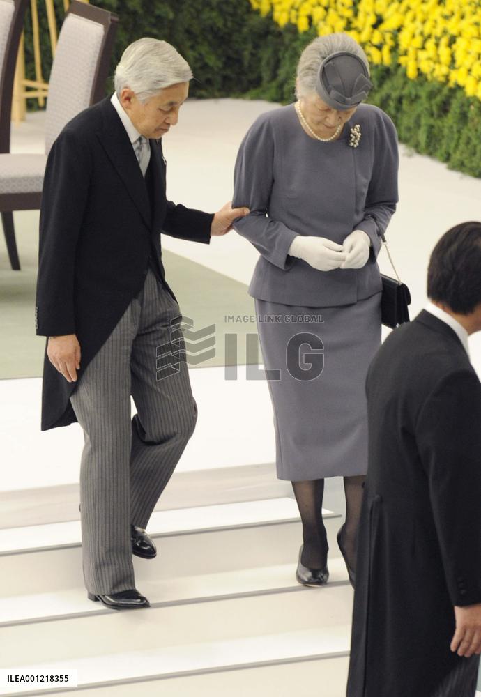 Japan marks 65th anniversary of WWII's end