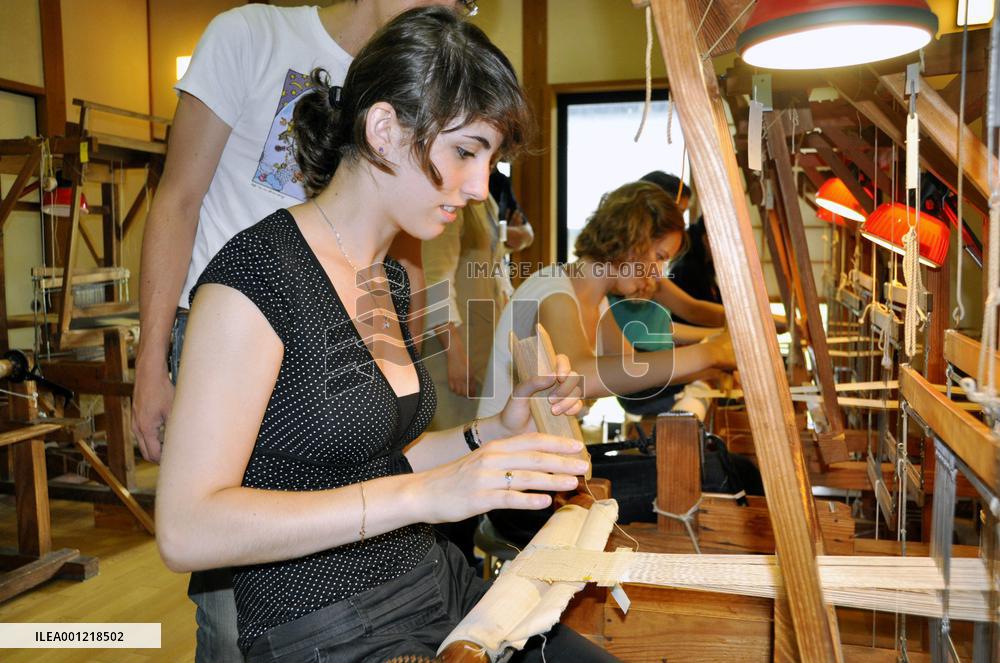 French students on hands-on program in Aizu