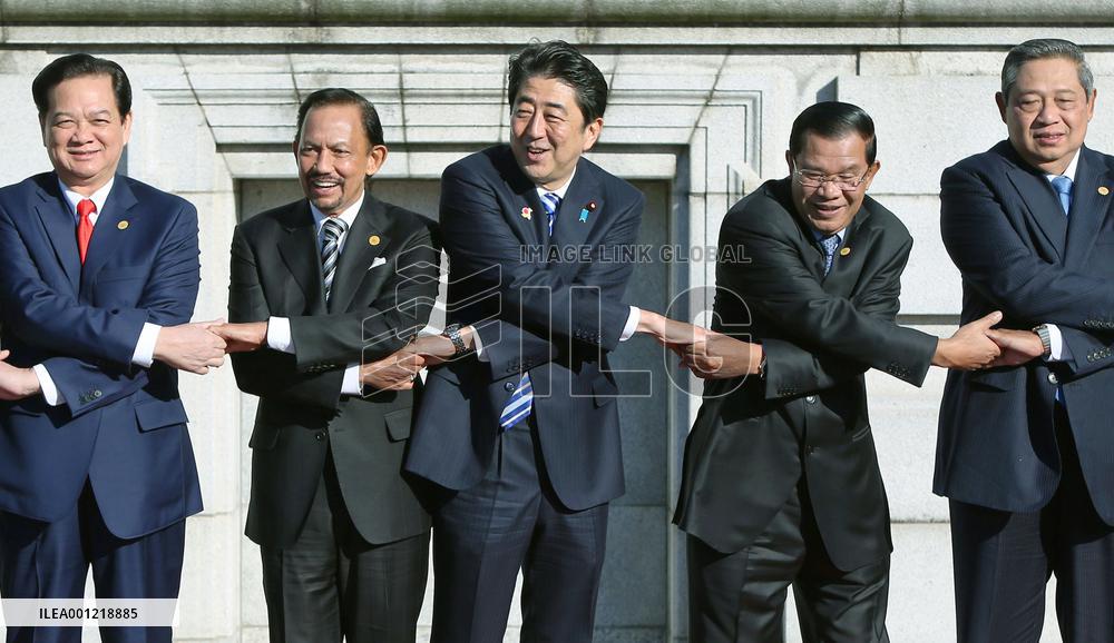 Japan-ASEAN summit in Tokyo
