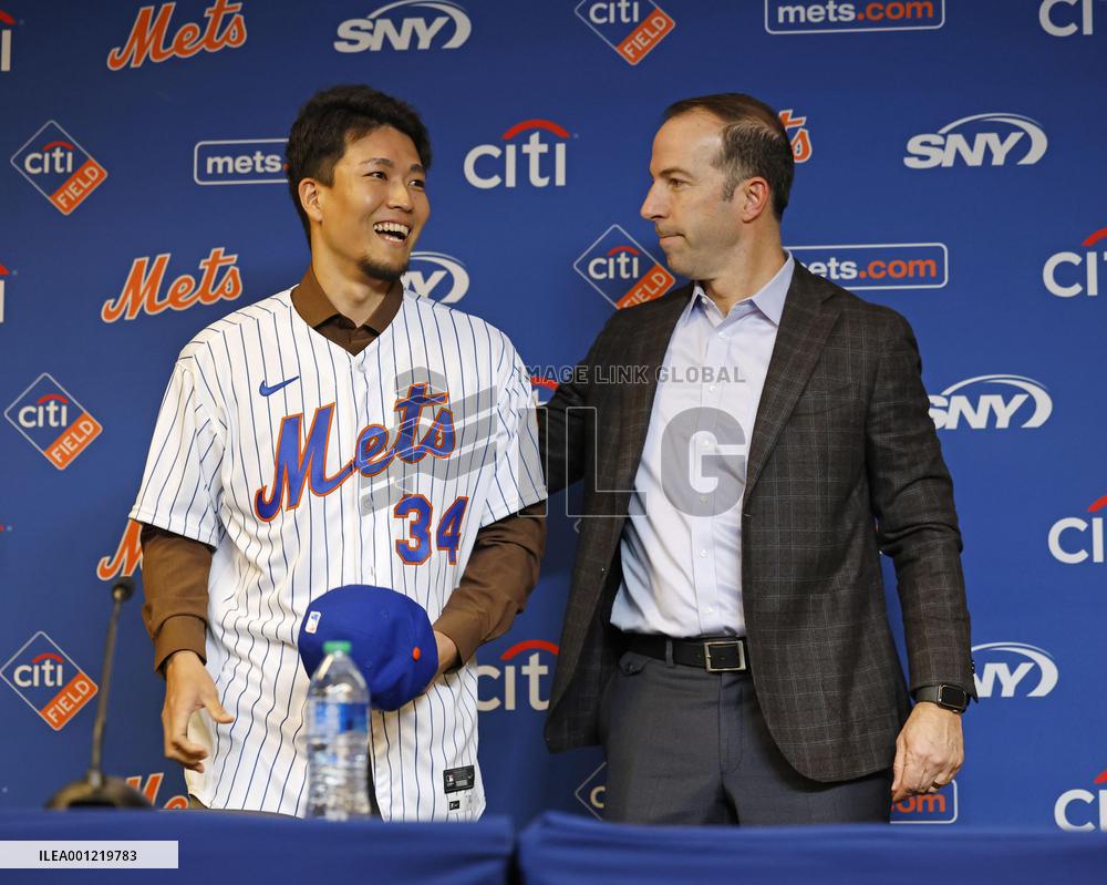 Senga joins New York Mets